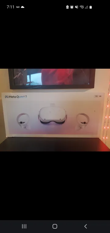 Meta Quest 2 (128 GB) - VR Headset, Like New! thumbnail