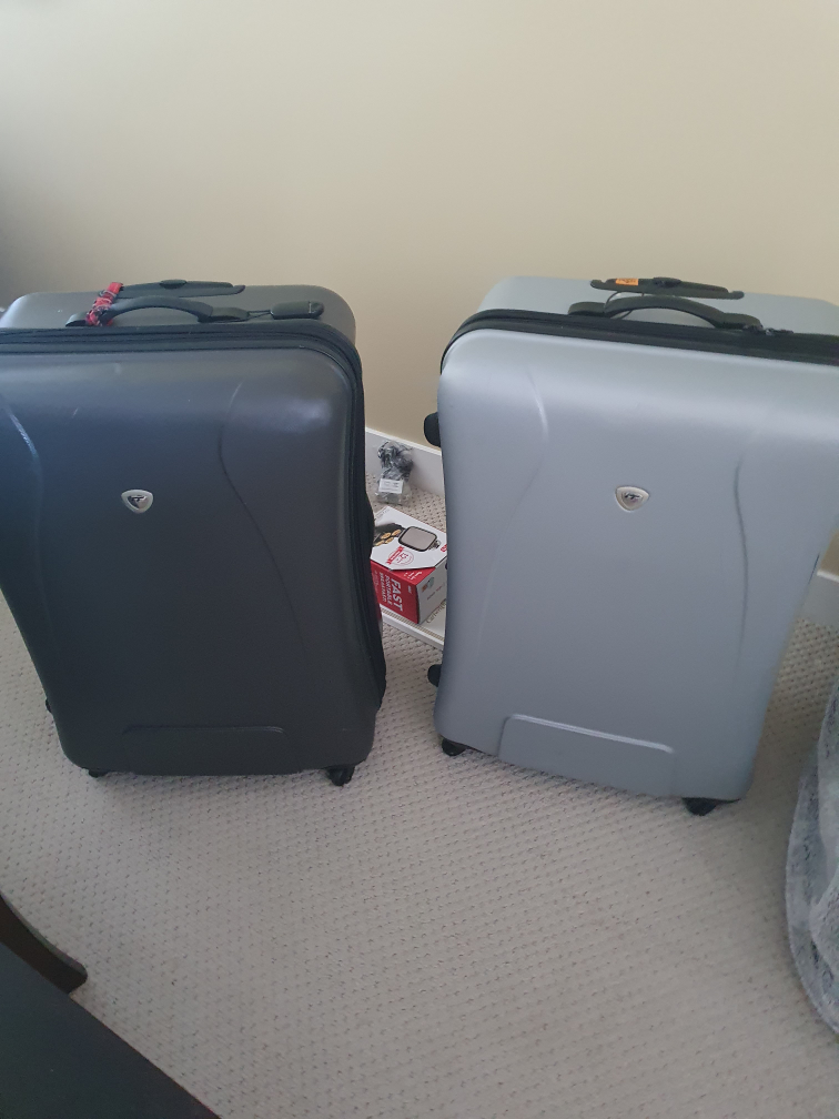 VT Luggage Set - Grey & Silver