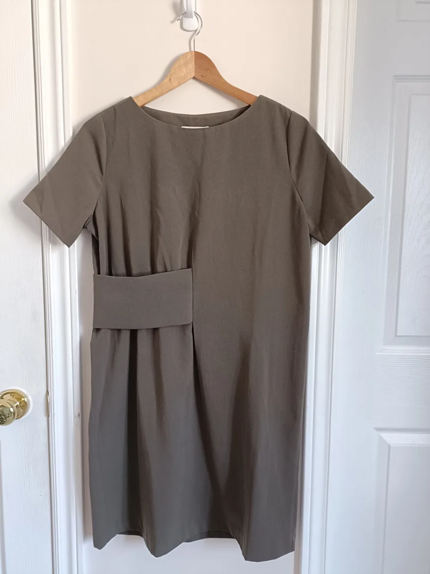 OAK + FORT Olive Green Shift Dress 🇨🇦 thumbnail