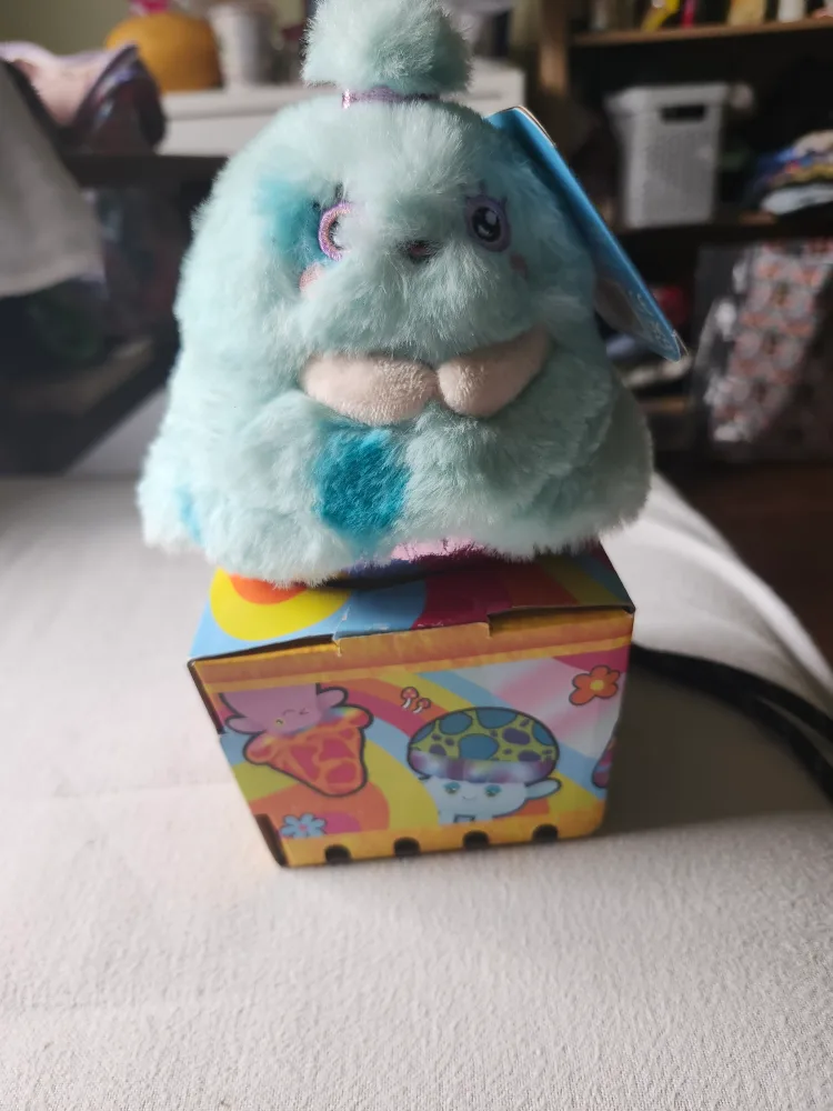 Russ Living on the Veg Plush - New in Box! thumbnail