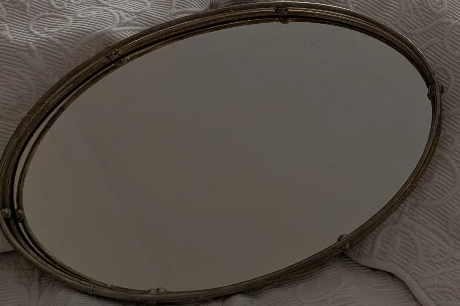 🇨🇦Oval Decorative Tray thumbnail