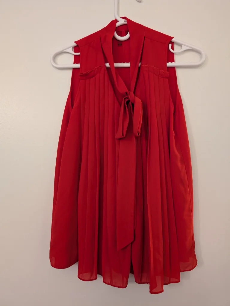 5|48 Red Sleeveless Blouse - Size S thumbnail