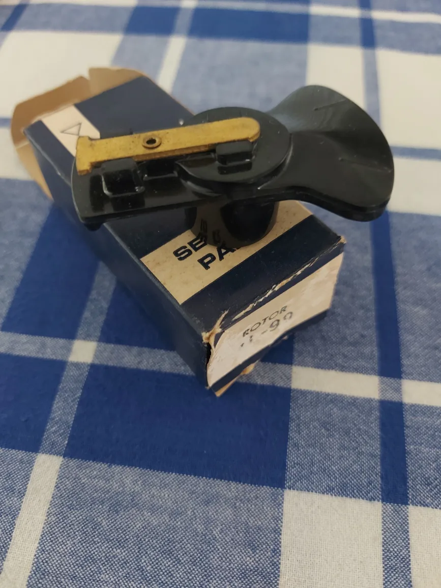 Standard Ignition Parts Al-99 Distributor Roto thumbnail