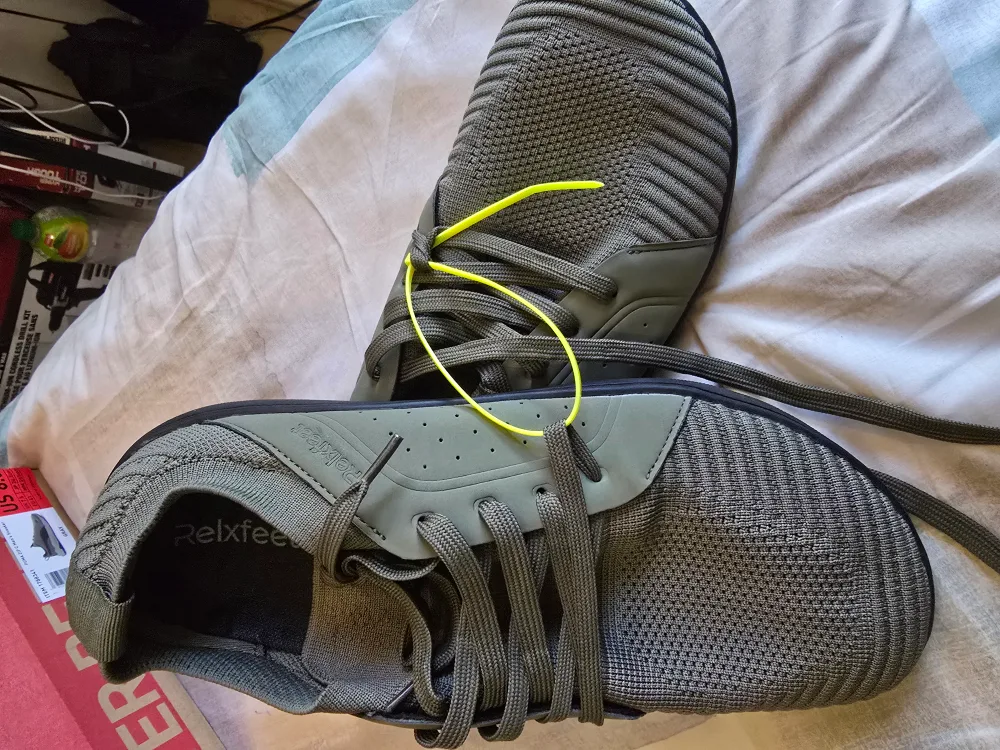 Relxfeet Olive Green Sneakers thumbnail