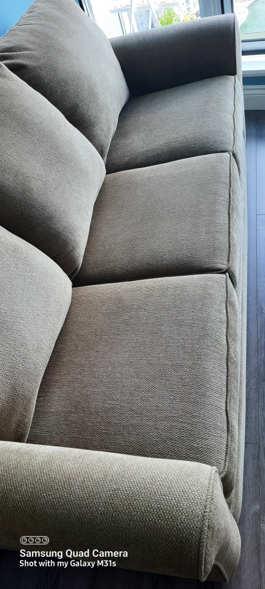 Lazboy Sofa Bed - Pull Out Mattress - photo 3
