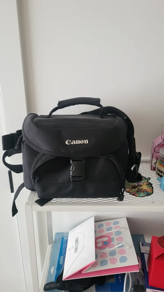 Canon EOS Rebel T6 Camera with Bag & Tripod image indicator(4)