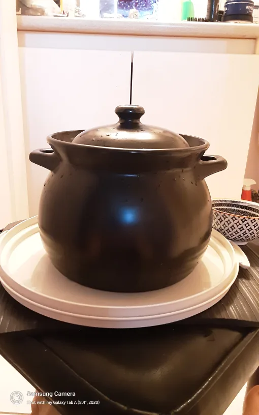 Black Ceramic Cooking Pot with Lid thumbnail