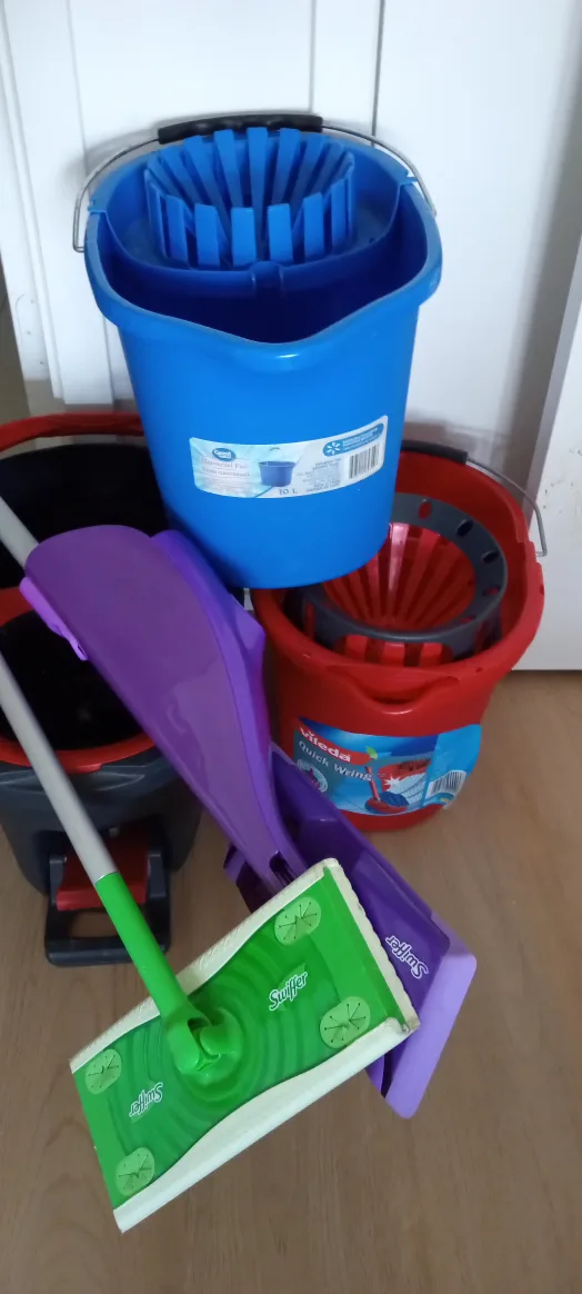 New 3 mop floor buckets/w 2 cleaning sticks $25. thumbnail