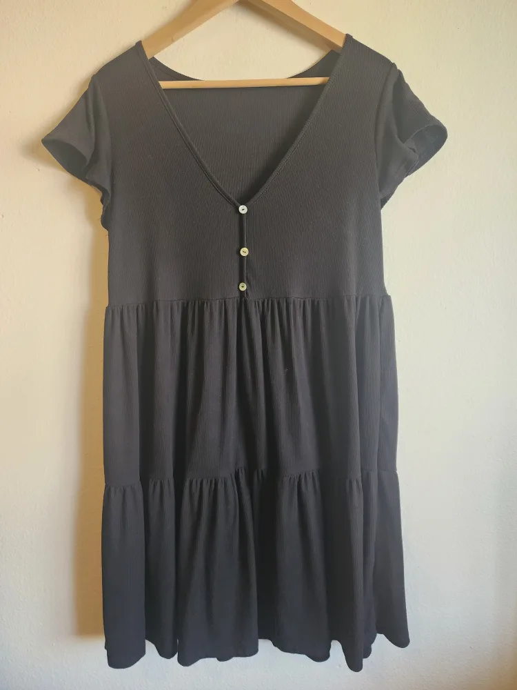 Black Tiered Dress XL/Maternity thumbnail