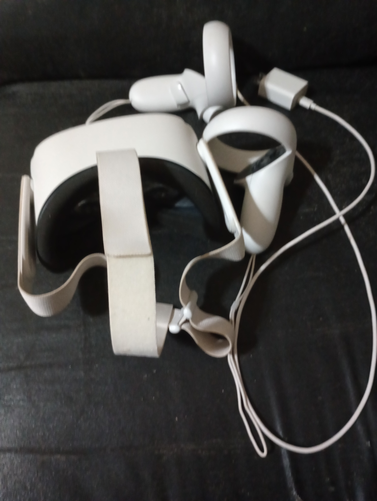 Meta Quest 2 VR Headset 128 gb