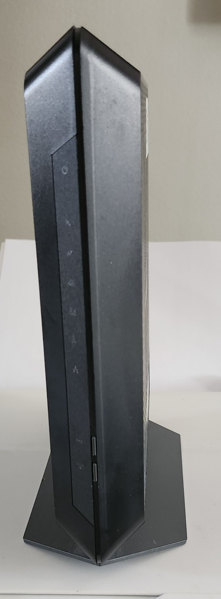 NETGEAR C7000v2 WiFi Cable Modem Router - photo 4