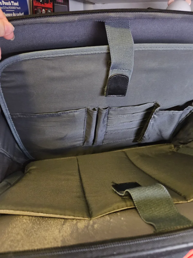 GnarlyFish Laptop Bag Hard Carrying Case, Black 17 inch image indicator(6)