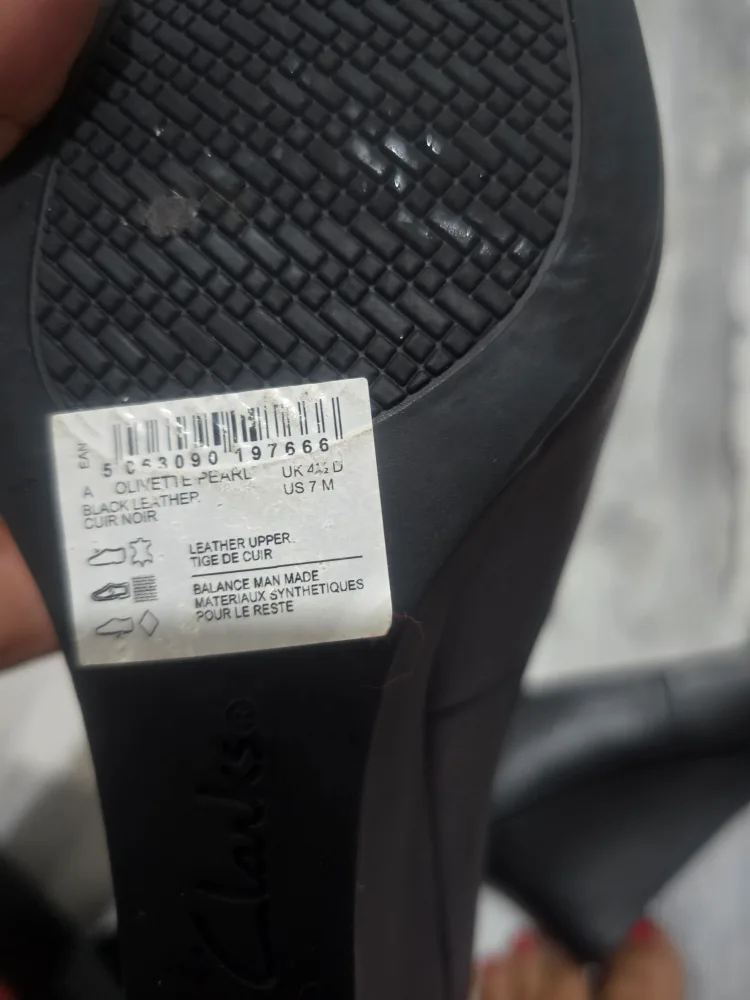Clarks Olivette Pearl Black Leather Heel US 7M image indicator(5)