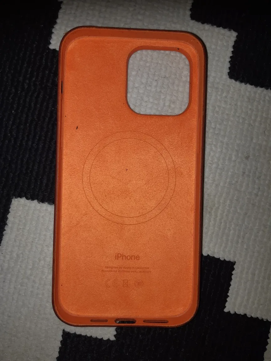 Orange iPhone 6.7 inches case 🇨🇦 thumbnail