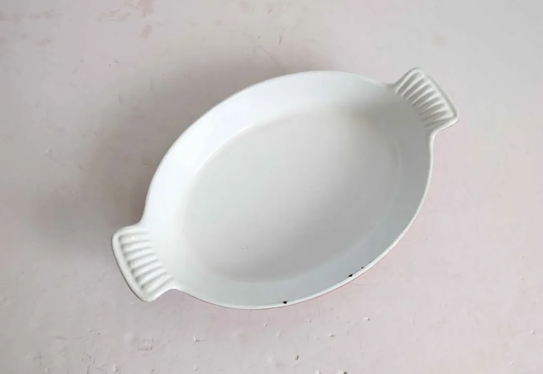 Orange Flame Enamel Cast Iron 'Au Gratin' Cookware Dish image indicator(3)