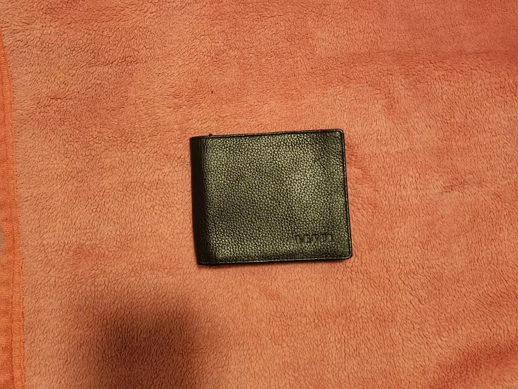 Men's wallet thumbnail