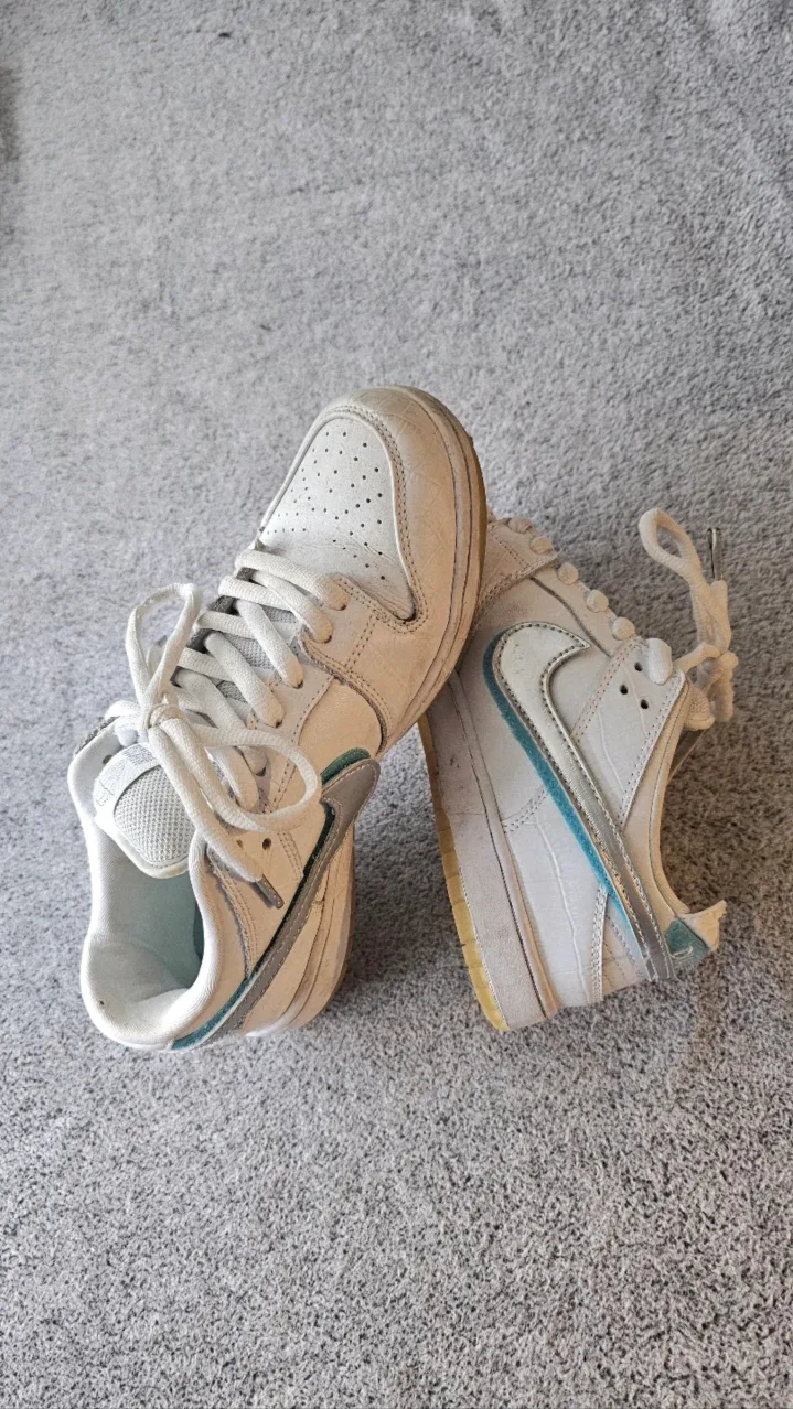 Nike SB Dunk OG Diamond White/Chrome Sneakers image indicator(2)