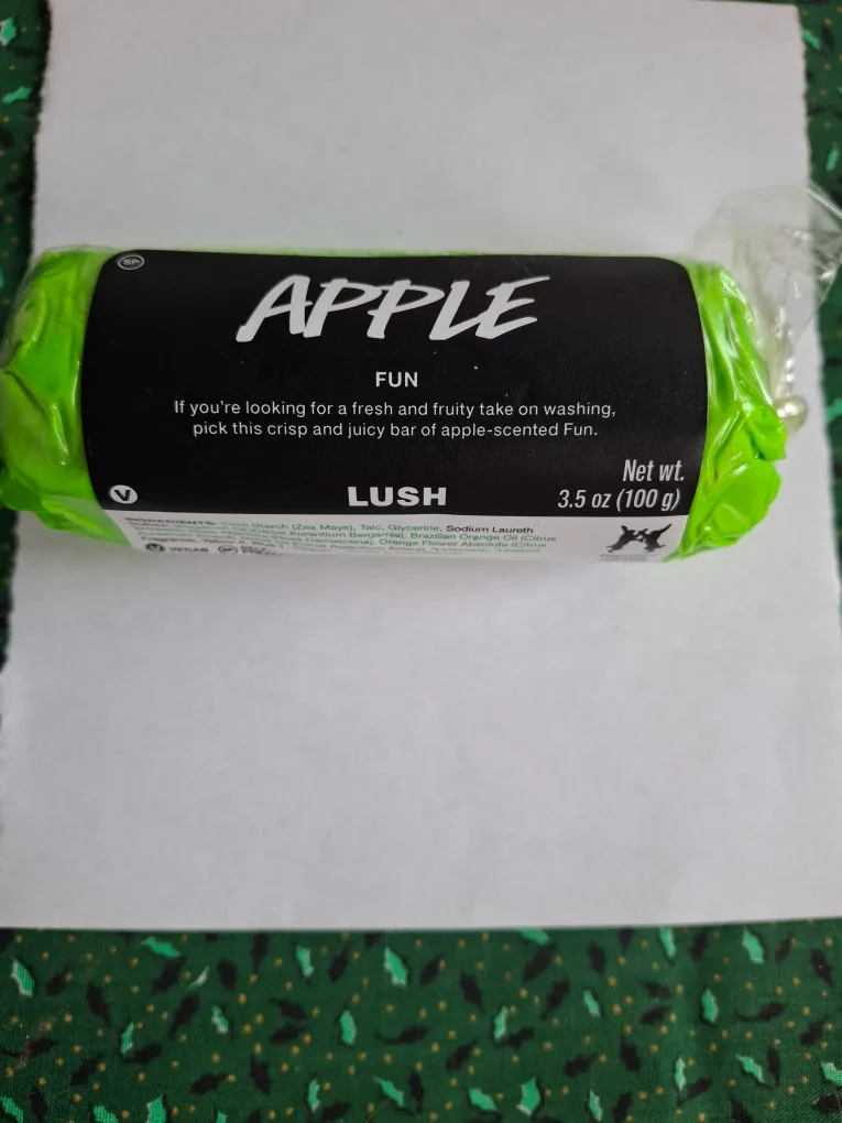 Lush Apple Fun Soap Bar (3.5 oz) thumbnail