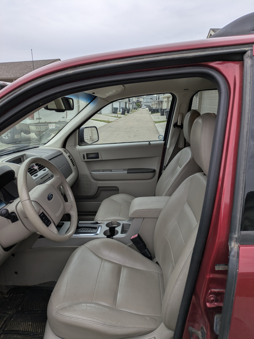 Ford Escape AWD SUV - photo 5
