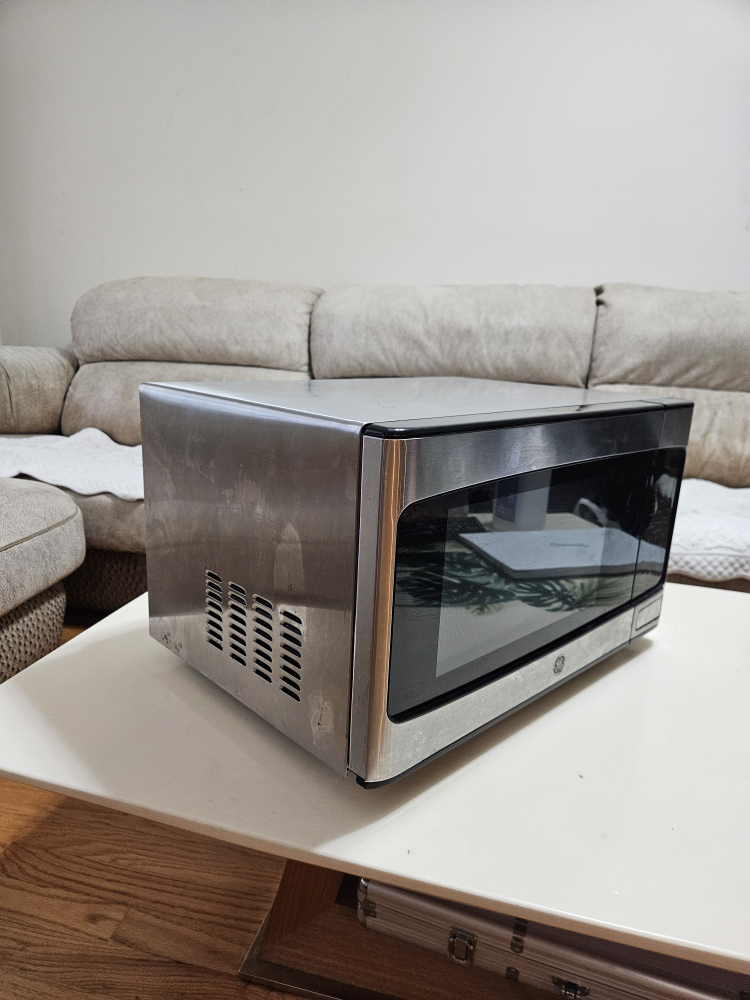 GE Stainless Steel Microwave Oven - photo 3