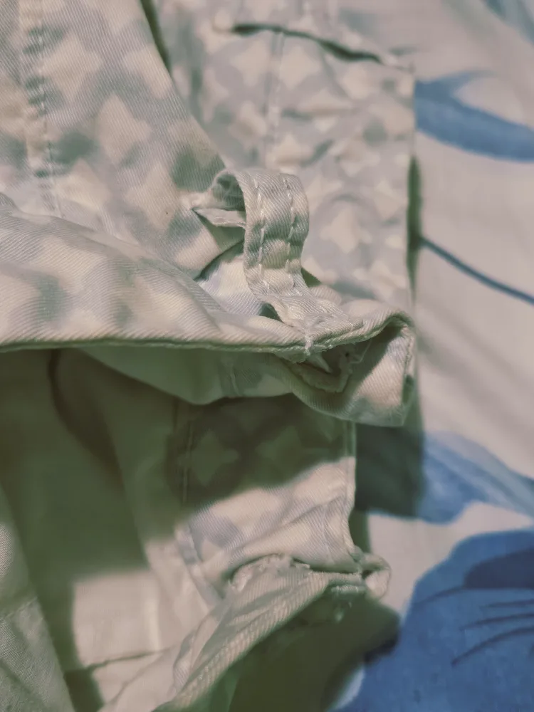 GAP Girlfriend 6 Inch Short - Size 6 image indicator(4)