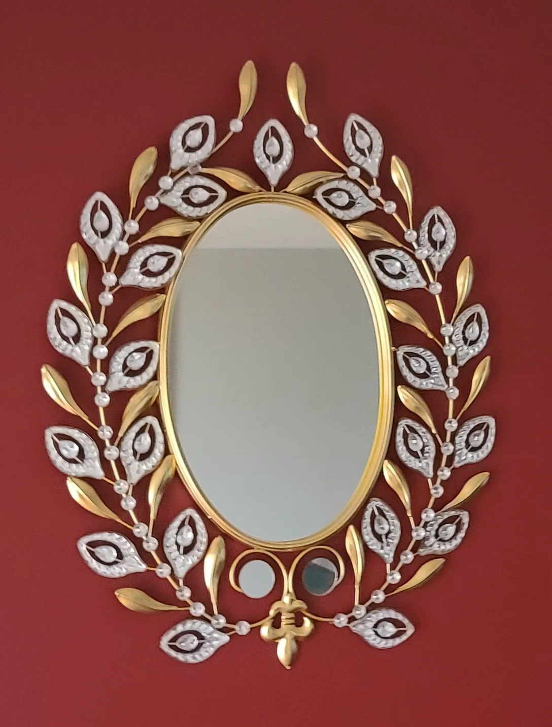 Stylish Oval Decorative Wall Mirror thumbnail