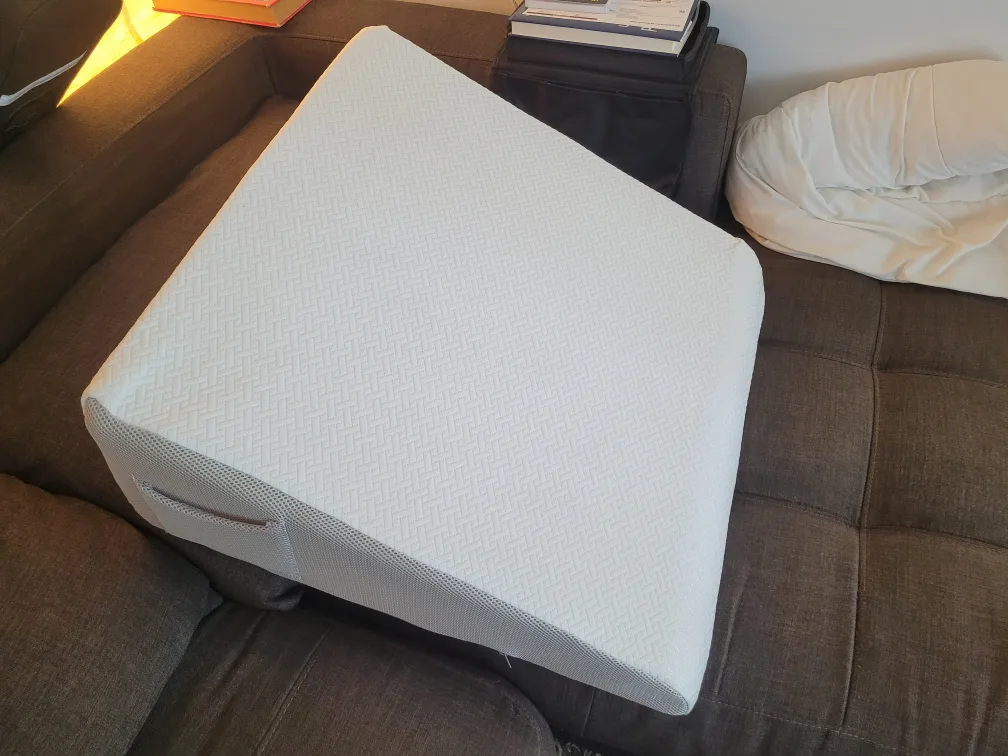 free White Bed Wedge Pillow thumbnail