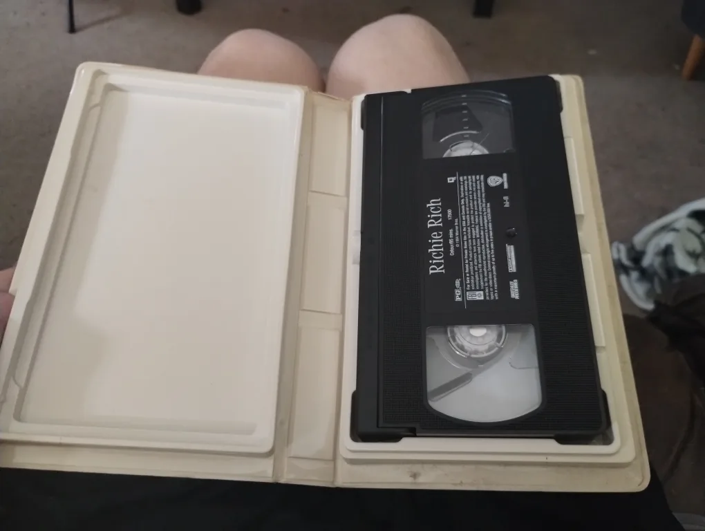 Original Richie Rich VHS tape- Macaulay Culkin image indicator(4)