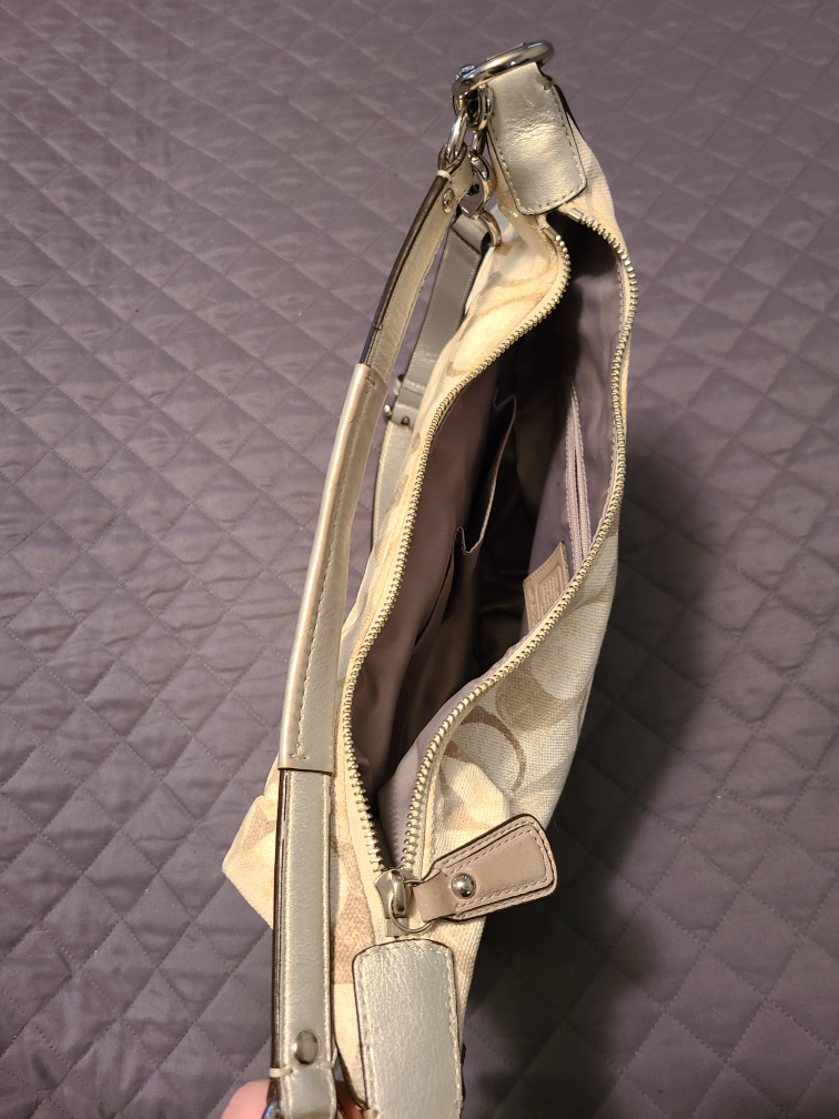 Coach Shoulder Bag - photo 5