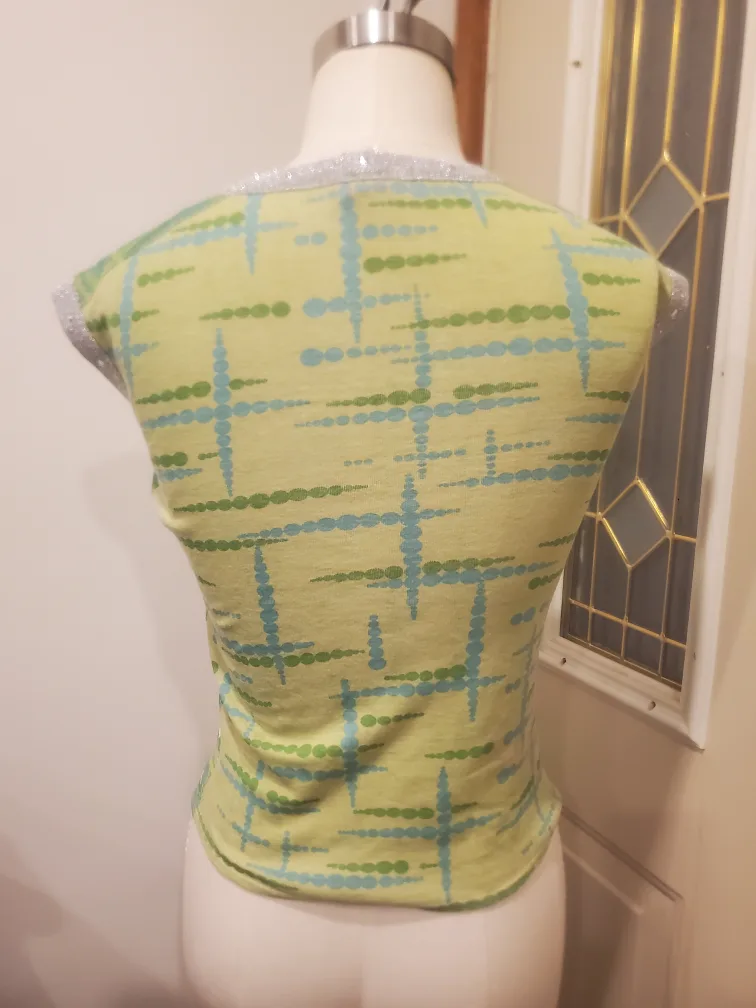 Women's Med Top image indicator(3)