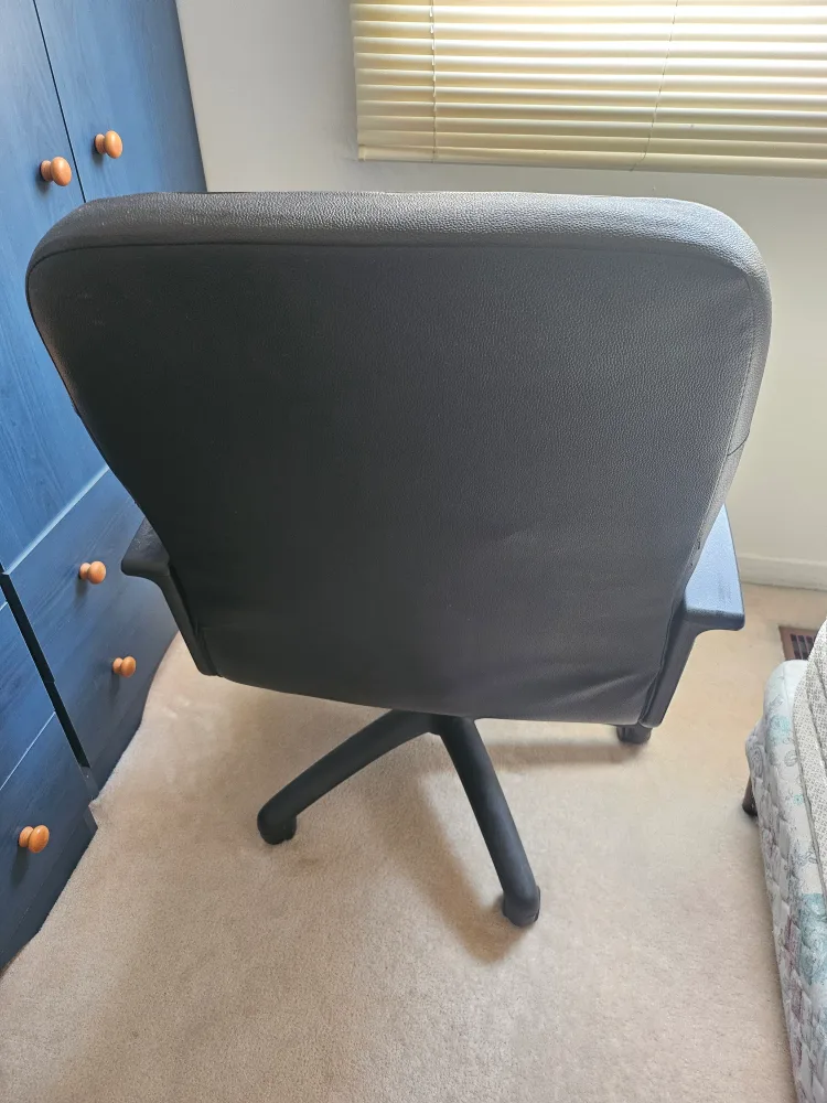 Black Office Chair image indicator(2)