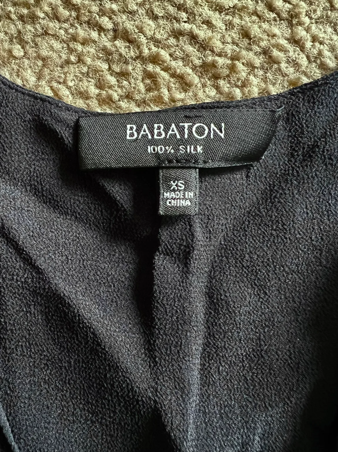 Babaton Top image indicator(3)