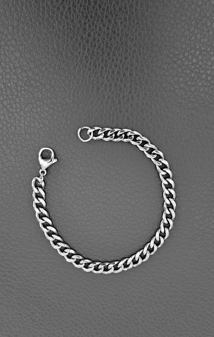 Unisex Cuban Link Bracelet thumbnail