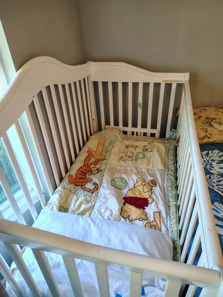 White Baby Crib thumbnail