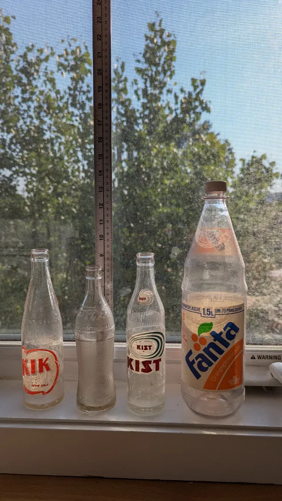 Vintage Kik Flirt Kist Fanta bottles 🇨🇦 thumbnail