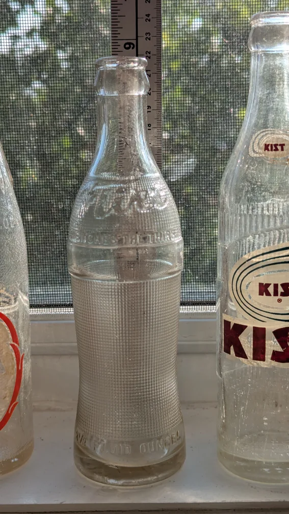 Vintage Kik Flirt Kist Fanta bottles 🇨🇦 image indicator(3)