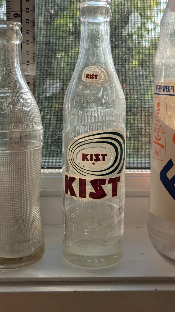 Vintage Kik Flirt Kist Fanta bottles 🇨🇦 image indicator(4)