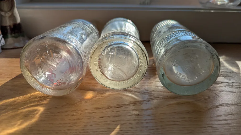 Vintage Kik Flirt Kist Fanta bottles 🇨🇦 image indicator(10)