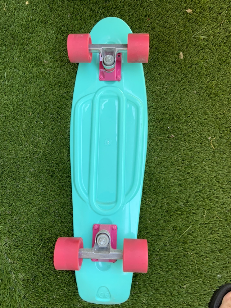 Sky blue skateboard with pink wheels - photo 2