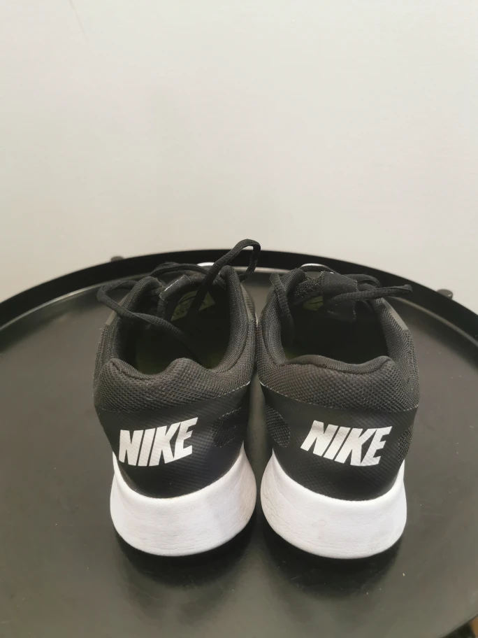 Nike Sneakers - Black (Size 40) - photo 2