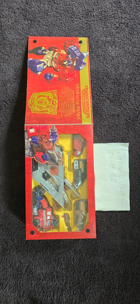Transformers Platinum Edition Optimus Prime thumbnail