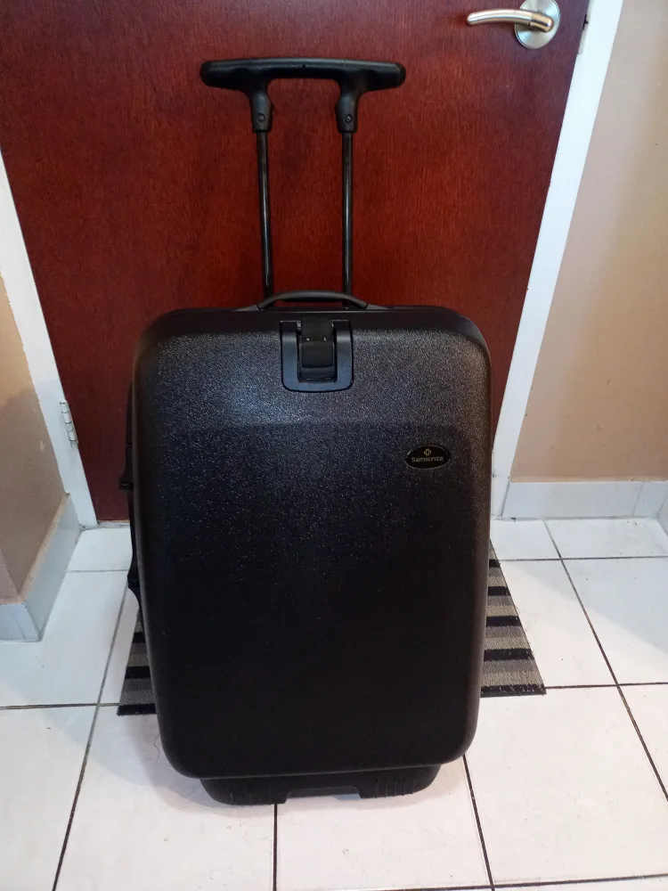 Luggage - Samsonite - Sturdy Polyproplene thumbnail