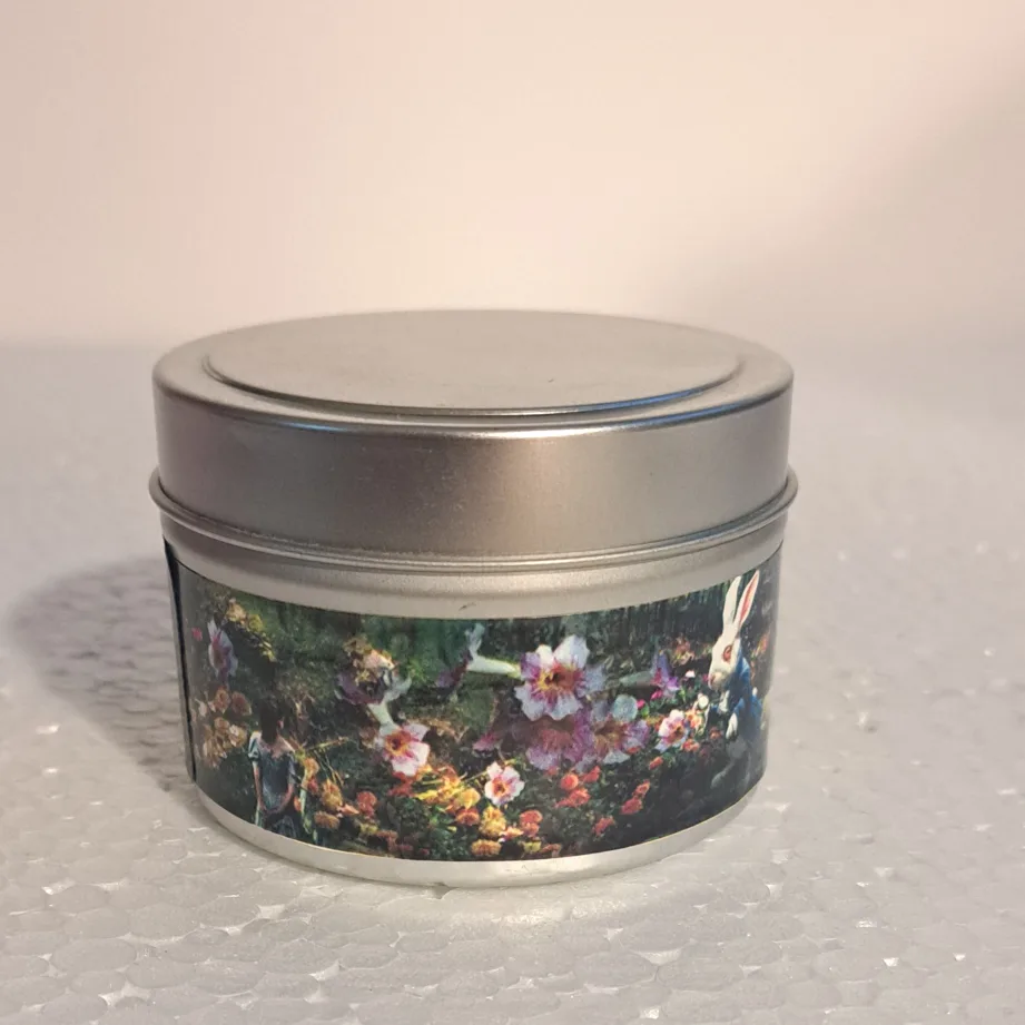 Alice in Wonderland themed scented candle image indicator(2)
