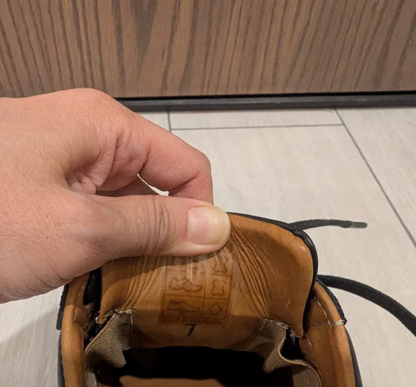 NEW: Men's Black Leather & Suede Sneakers- Size 9 image indicator(7)