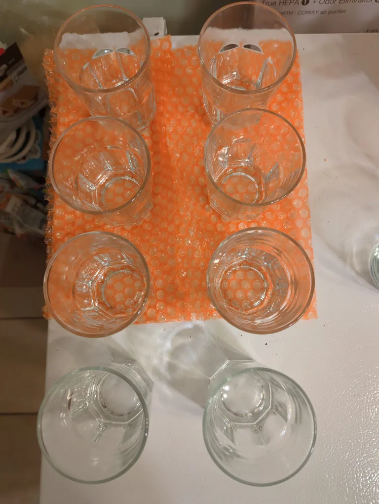 Set of 8 Drinking Glasses thumbnail