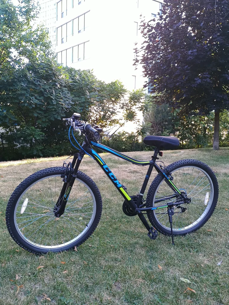 🎯 Ready to Ride? CCM HARD-LINE 27.5 Mountain Bike thumbnail