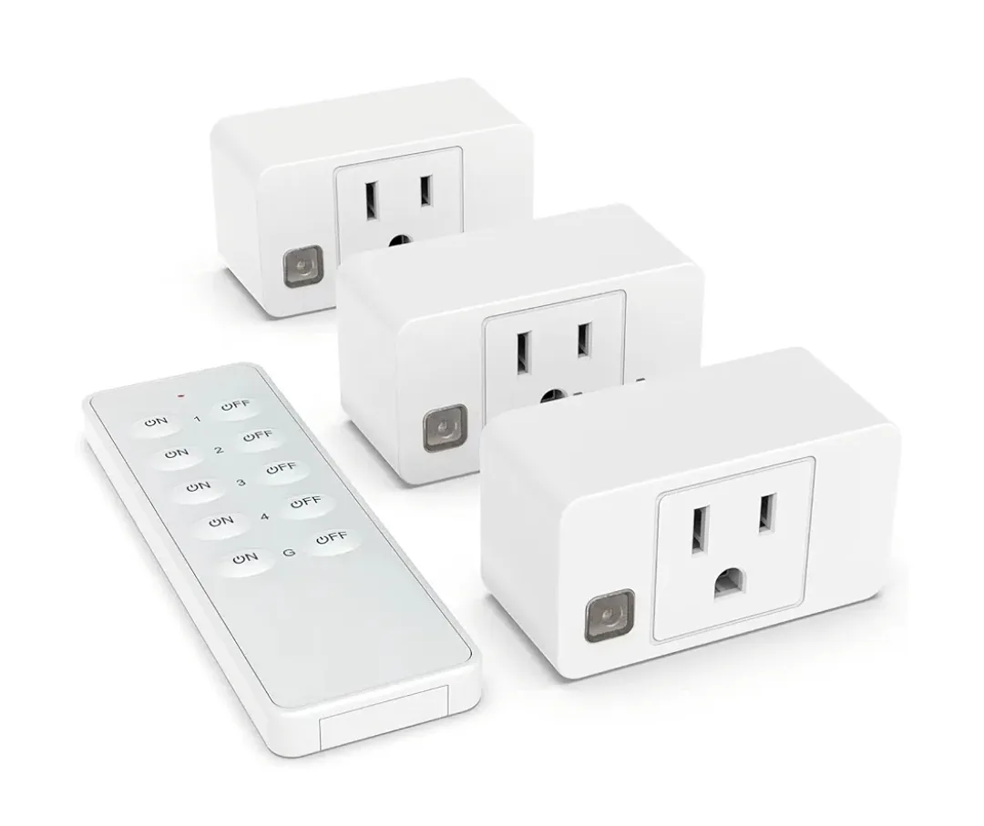 Wireless Remote Control Outlet Switch Kit | 3 Plug Sockets thumbnail