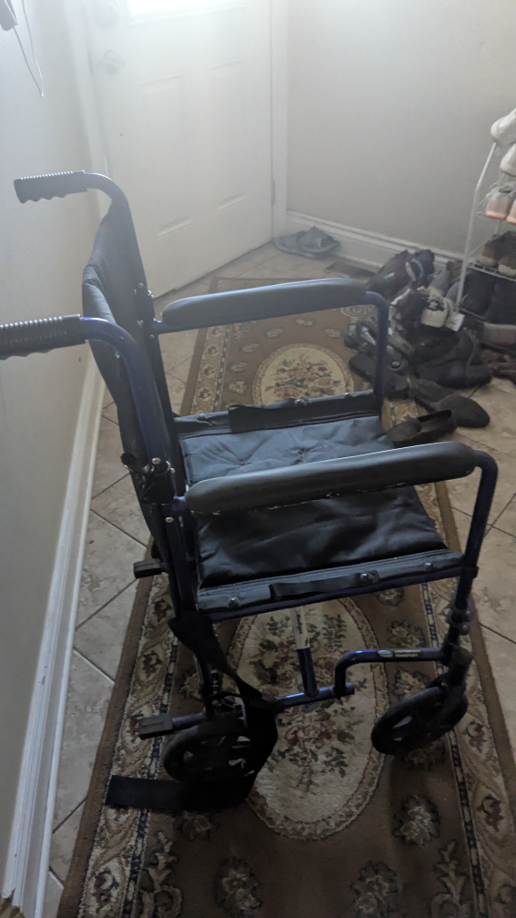 Blue Wheelchair🇨🇦 - photo 2