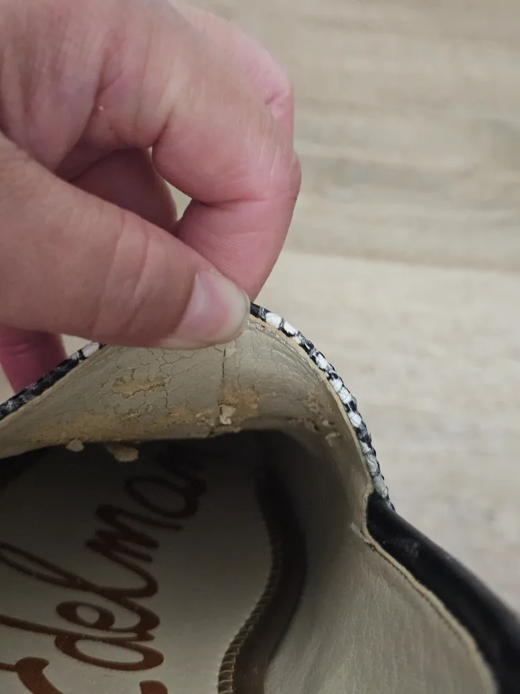 sz 7.5/8 Sam Edelman Leather Snakeskin Loafer image indicator(9)