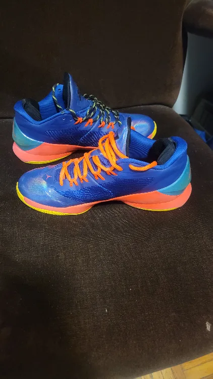 Mens Jordan Shoes thumbnail
